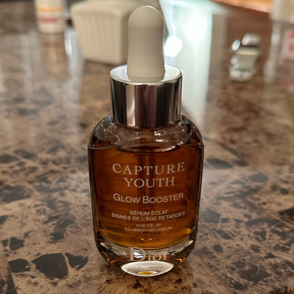 Dior Capture youth Glow Booster